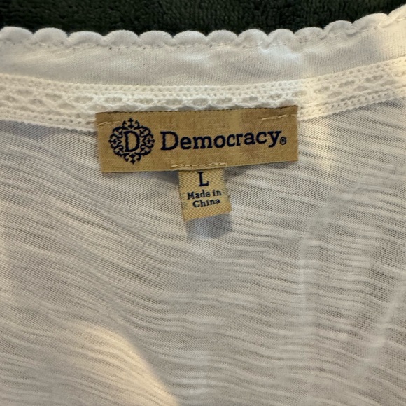 Democracy Embroidered Ruffle tee - Picture 7 of 9